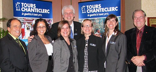 Claude St Pierre ( en h) Fernando Spatolisano, Khalida Terrada, Cristelle Cormier, Isabelle Blanche Pinpin, Maon Labelle (déléguée commerciale) et Harry A. Goetschi.