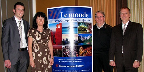 Laurent Plourde, responsable marketing; Diane Desbiens, représentante Montréal; Jean Martel directeur ventes agences et Marc Belzile, guide - accompagnateur de Groupe Voyages Québec.