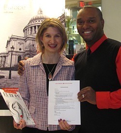 Nancy Miklian, Travel Sensations et Brian Joseph, chef de secteur des ventes pour le centre-ville de Toronto et l’est de l’Ontario, Vacances Air Canada