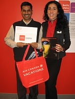 Mohan Nanthakumar, de Carlson Marketing Travel et Dianne Pedroso de Vacances Air Canada