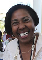 Un visage familier ? Bien sûr, il s'agit de Rosa Adela Mejias Jiménez (ancienne directrice de l'office de tourisme de Cuba), maintenant directrice des relations internationales au Ministère du tourisme de Cuba