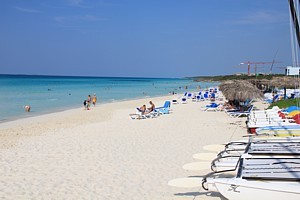 Plage de l'hôtel Memories Paraiso.