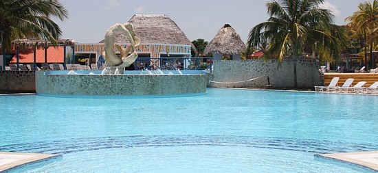 L'hôtel La Laguna (ancien Senador) fait maintenant partie de la chaîne Iberostar, qui s'apprête à le rebaptiser l'Iberostar Mojito.