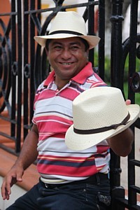 Un vendeur ambulant, sur la place principale de Campeche