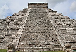 Le temple principal de Chichen Itza