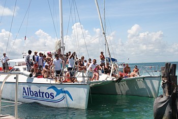 Dans le secteur de Cancun, les excursions en catamaran à Islas Mujeres figurent parmi les plus populaires.