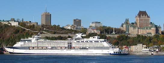 Le Summit de Celebrity Cruise Lines dans le port de Québec