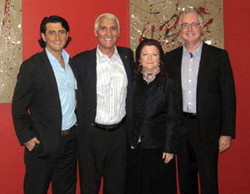 Greg Luciani CEO & President de TravelOnly, Patrick et Ann Luciani propriétaires de TravelOnly et Lindsay Pearlman, Co-President du Groupe de voyages Ensemble .