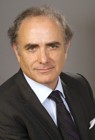 Calin Rovinescu Calin Rovinescu, président et chef de la direction d'Air Canada