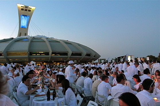 KLM au dîner en blanc