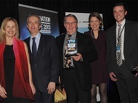 Victoria Klaus GVQ, Bruno Clerc, consul général de France à Montréal, Jean Martel GVQ, Armelle Tardy-Joubert, directrice Atout France Canada et Laurent Plourde, GVQ.