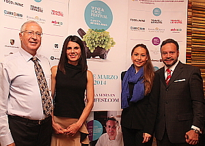 David Amar, Fondateur et directeur du festival, Fernanda Rosas, directrice adjointe CPTM,  Ana Rueda, directrice des ventes du Secrets The Vine Cancun et Manuel Montelongo, directeur du Conseil de promotion touristique du Mexique