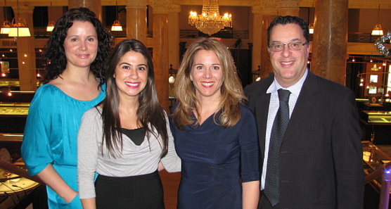 Miriam Monje, assistante administrative ; Nanor Apikian, spécialiste mariage, Gina Mallamo, directrice groupes et promotions et Marti Aragones, directeur des ventes et du marketing de Melià Cuba