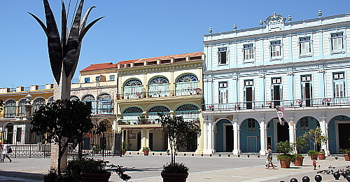 Après des années sous les échafaudages, la Plaza Vieja a retrouvé sa beauté d'autrefois, tout comme les 3 autres places de la vieille Havane.