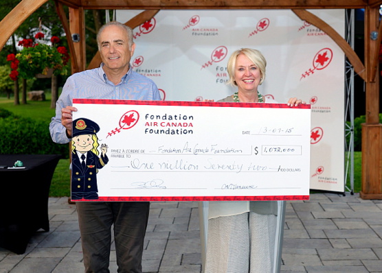 "Un gros merci! L’événement #caritatif de la #FondationAirCanada a amassé 1 072 000 $ pour les enfants! (Groupe CNW/Air Canada)