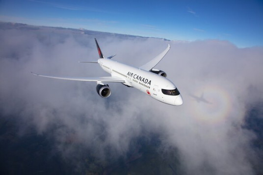 Air Canada a annoncé aujourd’hui l’expansion stratégique de son réseau international avec l’ajout de vols sans escale entre sa plaque tournante du Pacifique à l’aéroport international de Vancouver (YVR) et l’aéroport international Ninoy Aquino de Manille (MNL) aux Philippines*. (Groupe CNW/Air Canada)