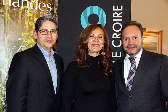 Camilo Aguilar et Particia Perez (de Canandes), en compagnie de Manuel Montelongo, directeur du Conseil de promotion du tourisme mexicain