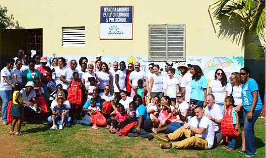 VAC, bénévole de la Fondation Sandals à l’école de niveau préscolaire Leanora Morris en Jamaïque