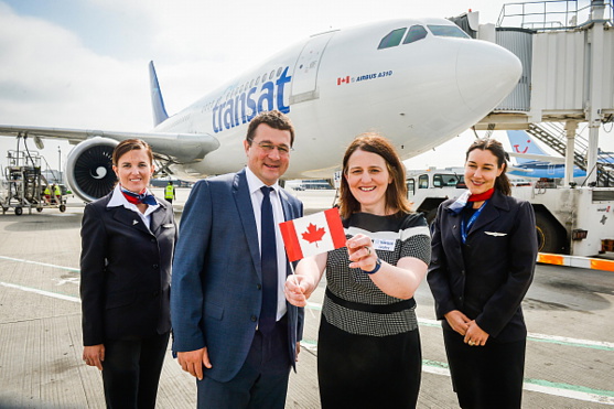 Air Transat célèbre son premier vol Montréal-Glasgow