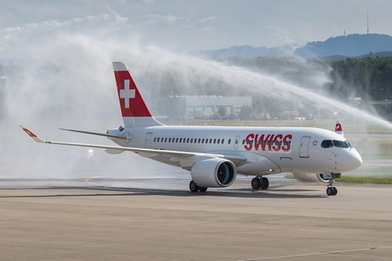 SWISS présente le premier Bombardier CS100 du monde