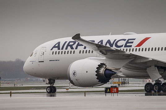 Le B787 d’Air France prend son envol entre Montréal et Paris !