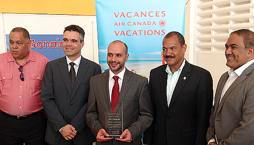 Vacances Air Canada a effectué son vol inaugural Montréal - Curaçao  