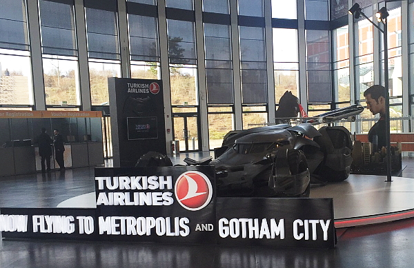 Turkish Airlines va présenter la Batmobile au salon ITB Berlin