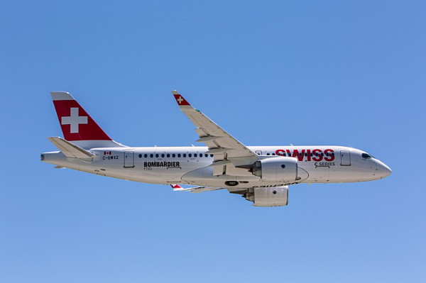 Le premier avion CS100 sera livré à SWISS en juin et son entrée en service est prévue en juillet 2016.